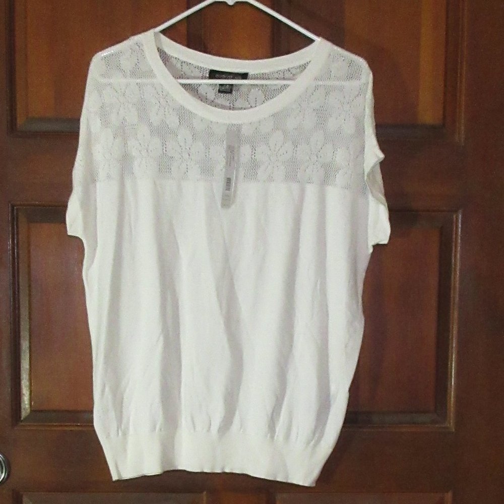 NEW White Cotton/Modal Cap Sleeve Floral Top
